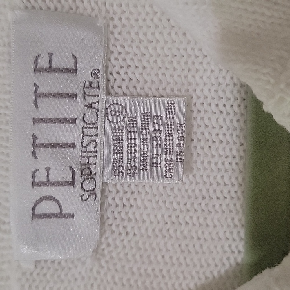 Petite Sophisticate Cream Floral Cardigan - Picture 2 of 6